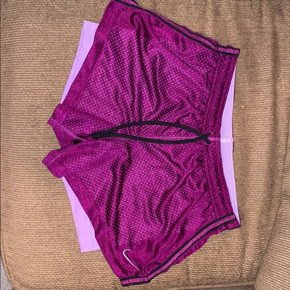 nike shorts - Picture 2 of 4
